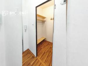 Pronájem bytu 3+1, Chomutov, Dřínovská, 77 m2