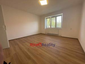 Pronájem bytu 2+1, Klášterec nad Ohří - Miřetice u Klášterce nad Ohří, Boženy Němcové, 69 m2