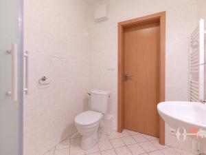 Pronájem bytu 1+kk, Praha - Horní Měcholupy, Boloňská, 30 m2