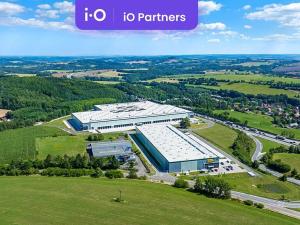 Pronájem skladu, Ostředek, 5672 m2