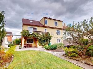 Prodej rodinného domu, České Budějovice, V Zahrádkách, 264 m2