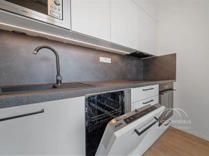 Pronájem bytu 1+kk, Praha - Chodov, Líbalova, 39 m2