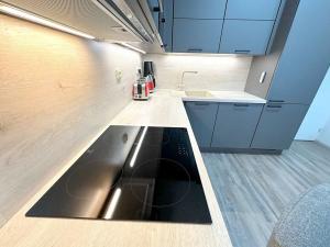 Prodej bytu 2+kk, Praha - Hlubočepy, náměstí Olgy Scheinpflugové, 50 m2