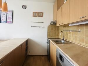 Pronájem bytu 2+1, Liberec - Liberec XXX-Vratislavice nad Nisou, Seniorů, 64 m2