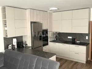 Prodej bytu 3+kk, Praha - Kyje, Sicherova, 80 m2