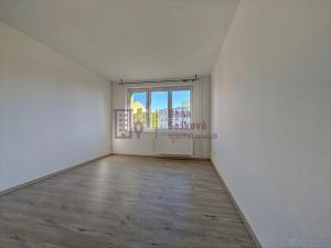 Pronájem bytu 1+1, Jindřichův Hradec, Kosmonautů, 40 m2