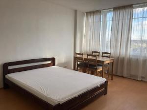 Pronájem bytu 1+1, Praha - Troja, Olštýnská, 43 m2