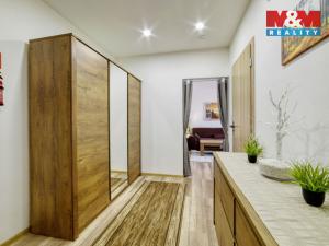 Prodej bytu 3+1, Mariánské Lázně - Úšovice, Hroznatova, 64 m2