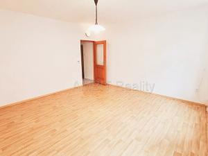 Pronájem bytu 1+1, Netolice, 44 m2