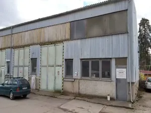 Prodej výrobních prostor, Břeclav, 677 m2