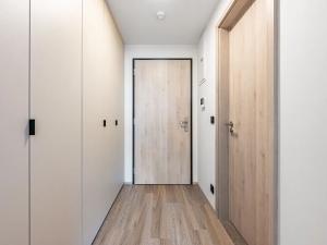 Pronájem bytu 2+kk, Praha - Hlubočepy, Na Zlíchově, 37 m2