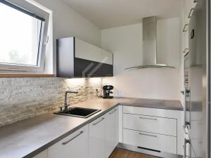 Pronájem bytu 3+kk, Praha - Háje, Jurkovičova, 88 m2