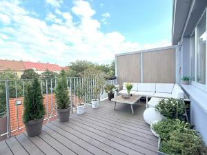 Pronájem bytu 1+kk, Praha - Libeň, U Rokytky, 69 m2