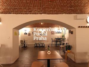 Pronájem restaurace, Praha - Staré Město, Kostečná, 90 m2