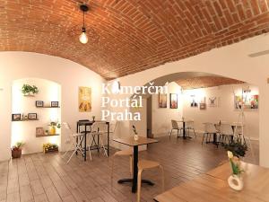 Pronájem restaurace, Praha - Staré Město, Kostečná, 90 m2