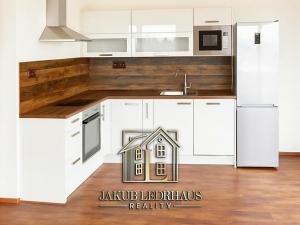 Pronájem bytu 2+kk, Praha - Kamýk, Zimova, 44 m2