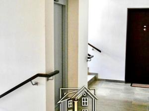 Pronájem bytu 1+kk, Praha - Kamýk, Kramperova, 31 m2