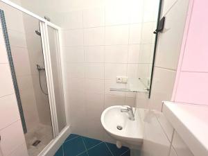 Pronájem bytu 1+kk, Praha - Nusle, U Jedličkova ústavu, 35 m2