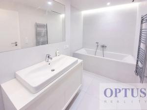 Pronájem bytu 3+kk, Praha - Karlín, Za Karlínským přístavem, 88 m2
