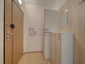 Pronájem bytu 1+1, Jindřichův Hradec, sídliště Vajgar, 42 m2
