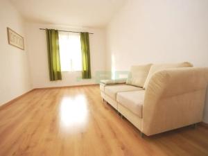 Pronájem bytu 1+1, Praha - Vinohrady, Libická, 37 m2