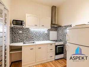 Prodej bytu 2+kk, Praha - Holešovice, Schnirchova, 52 m2
