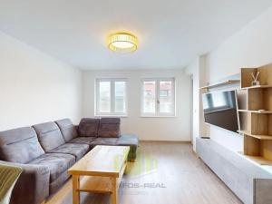 Pronájem bytu 2+kk, Olomouc, Šantova, 68 m2