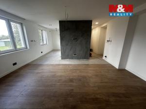Prodej bytu 3+kk, Dvory, 76 m2
