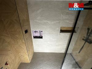 Prodej bytu 3+kk, Dvory, 76 m2