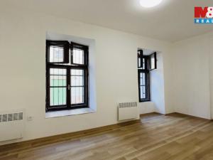 Pronájem bytu 4+kk, Jihlava, Lazebnická, 72 m2