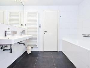 Pronájem bytu 4+kk, Praha - Radlice, Radlická, 139 m2