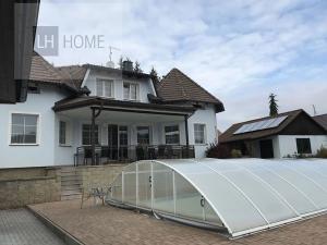 Prodej rodinného domu, Valy, 540 m2