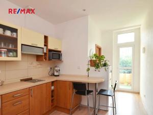 Pronájem bytu 1+1, Praha - Košíře, Pod Kavalírkou, 42 m2