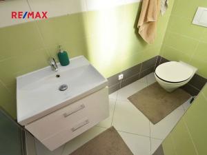 Pronájem bytu 1+1, Praha - Košíře, Pod Kavalírkou, 42 m2