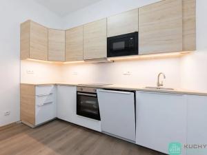 Pronájem bytu 2+kk, Teplice, 28. října, 52 m2