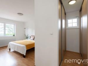 Prodej rodinného domu, Křížkový Újezdec, 412 m2