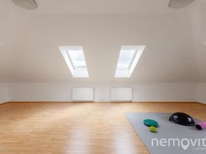 Prodej rodinného domu, Křížkový Újezdec, 412 m2