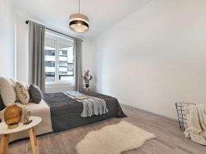 Pronájem bytu 2+kk, Praha - Střížkov, Lovosická, 54 m2