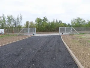 Pronájem komerčního pozemku, Praha - Běchovice, Podnikatelská, 330 m2