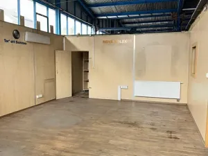 Pronájem skladu, Pardubice, Na Spravedlnosti, 574 m2