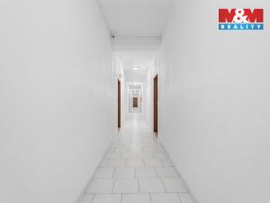 Prodej činžovního domu, Milovice, Topolová, 4261 m2