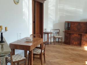 Pronájem bytu 2+1, Teplice, Čs. dobrovolců, 84 m2