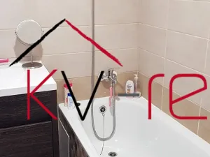 Pronájem bytu 2+1, Karlovy Vary, Závodu míru, 68 m2