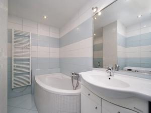 Pronájem bytu 4+1, Horní Bříza, Družstevní, 77 m2