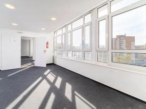 Pronájem kanceláře, Praha - Libeň, Podvinný mlýn, 6000 m2