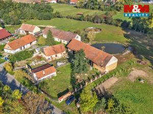 Prodej pozemku pro bydlení, Holice - Roveňsko, 9007 m2
