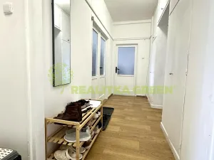 Prodej bytu 2+1, Vsetín, Zahradní, 58 m2
