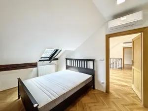 Pronájem bytu 4+kk, Praha - Smíchov, 132 m2