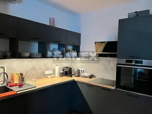 Prodej bytu 2+kk, Horoměřice, Karla IV., 55 m2