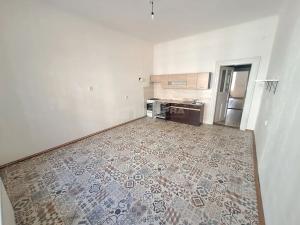 Pronájem bytu 2+1, Praha - Smíchov, Plzeňská, 80 m2
